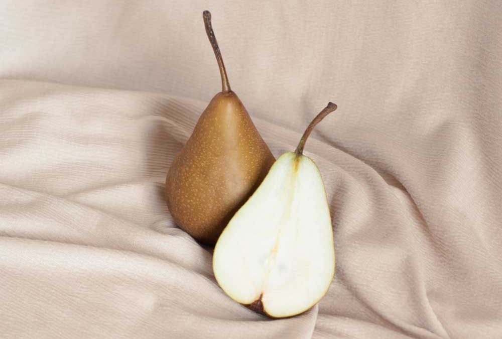 Is a pear shape body attractive? I'm flat chested, too, and don't