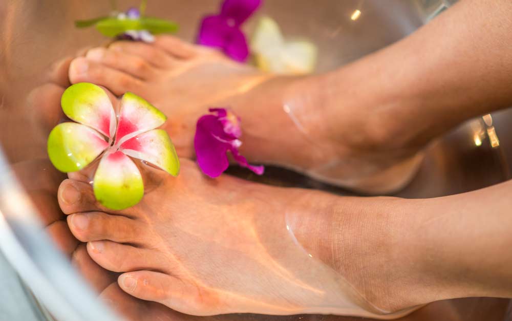 Treat yourself while losing weight, pedicure