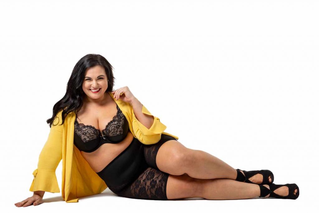Allure Black laying with yellow top